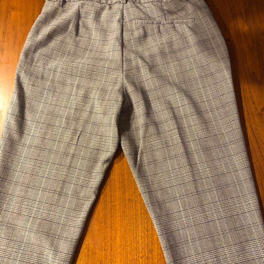 Women’s Ankle pants